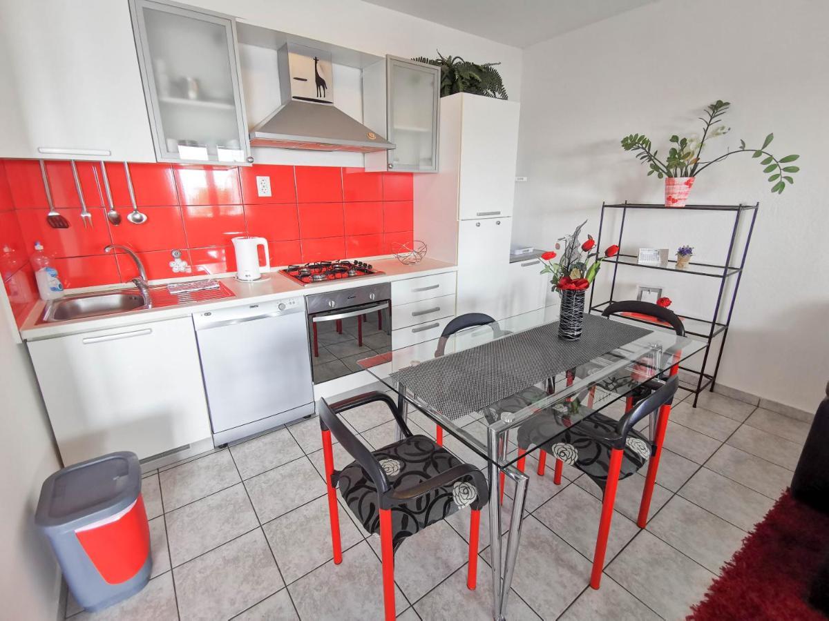 Turina Apartments Makarska Kültér fotó